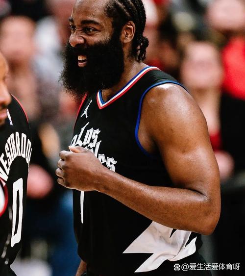 布鲁日主帅：球队尊重并钦佩巴萨，但也希望对手别小觑我们（布鲁日主帅：敬重巴萨，但不希望被对手小看）