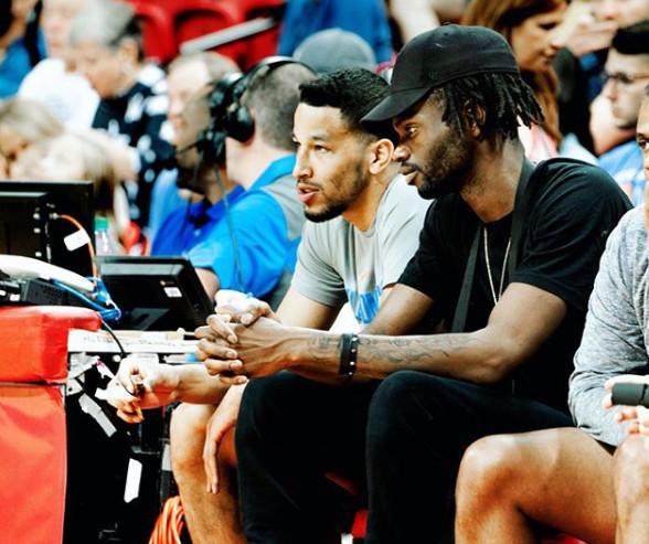 一个决定改变走势（一次抉择，改写走势）