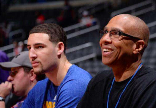 珀斯山猫队主帅谈韩旭加盟：球队攻防体系一开始就是为她调整（珀斯山猫队主帅谈韩旭加盟：球队攻防体系自始便为她量身打造）