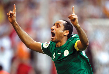 利物浦、曼城和热刺竞逐安托万·塞梅尼奥：英超转会市场的焦点（英超转会焦点：曼城、利物浦与热刺竞逐安托万·塞梅尼奥）