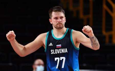 🎮HLE 1-0 T1：Peyz天肥卢锡安无力回天，HLE首局先下一城（🎮HLE先拔头筹1-0 T1：Peyz卢锡安再肥难救主，首局HLE收下胜利）