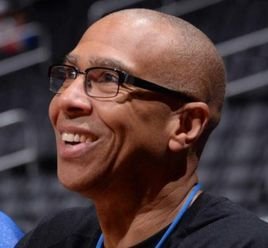 篮球界的十大传奇故事（篮坛十大不朽传奇）