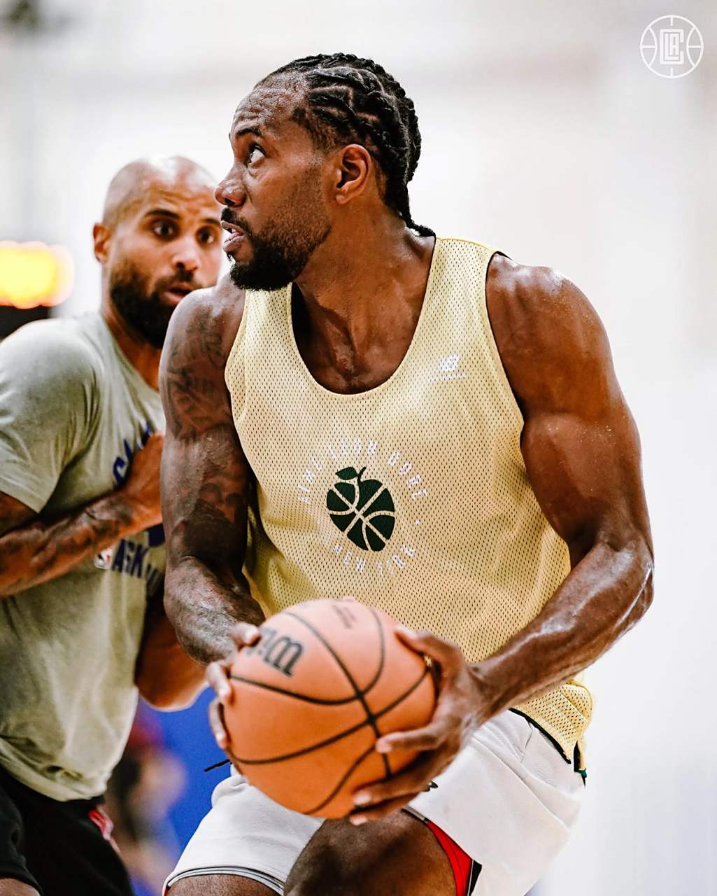 0-4不敌国安保级机会渺茫，亚泰众将赛后难掩失落情绪（0-4惨负国安，保级希望渺茫，亚泰将士赛后难掩沮丧）