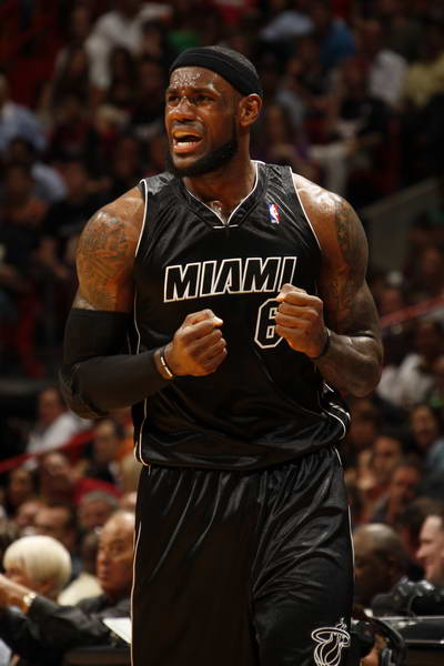 JDG官方：原WE辅助Vampire正式加入队伍（JDG官宣：前WE辅助Vampire正式加盟）